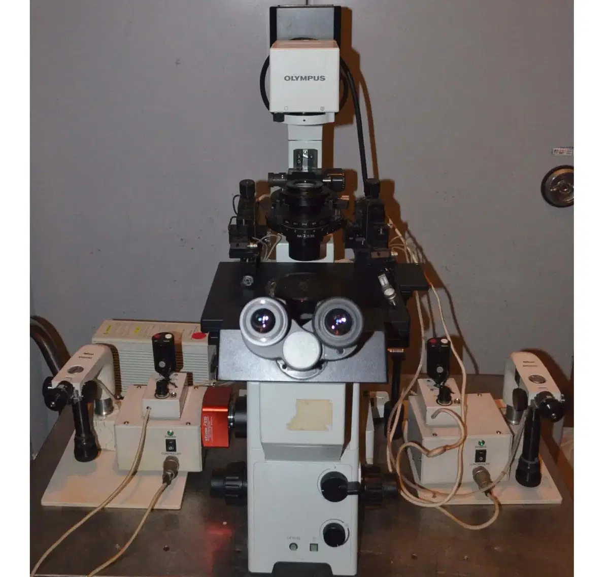 Olympus IX71 Microscope & NARISHIGE